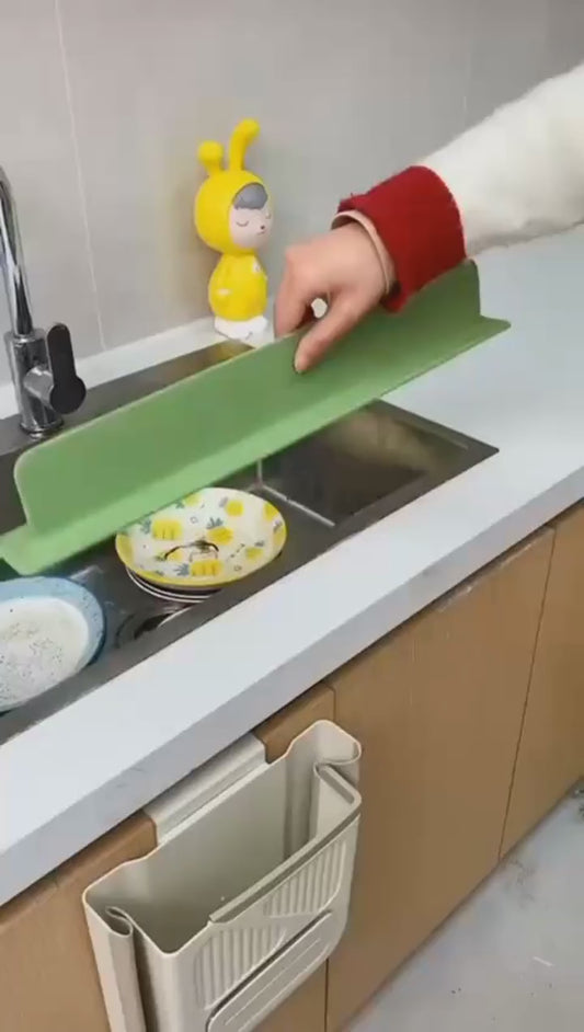 Silicone Sink Splash Guard with Suction – Flexible Water Stopper for Kitchen & Bathroom